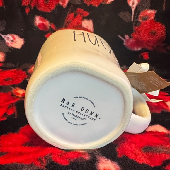 Rae Dunn White and Red 'Hugs' Mug - Picture 5 of 6
